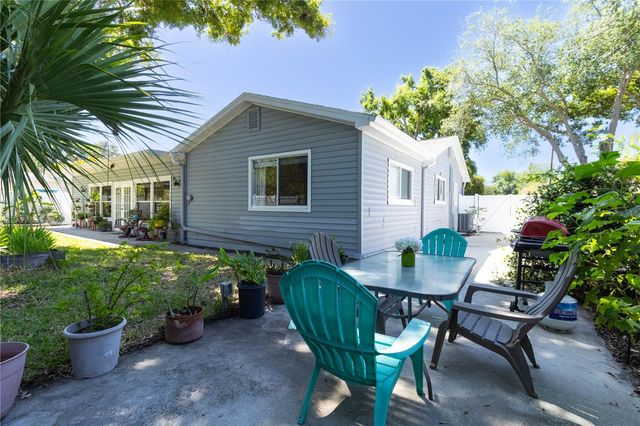 7211 12TH AVENUE N, St Petersburg, FL 33710