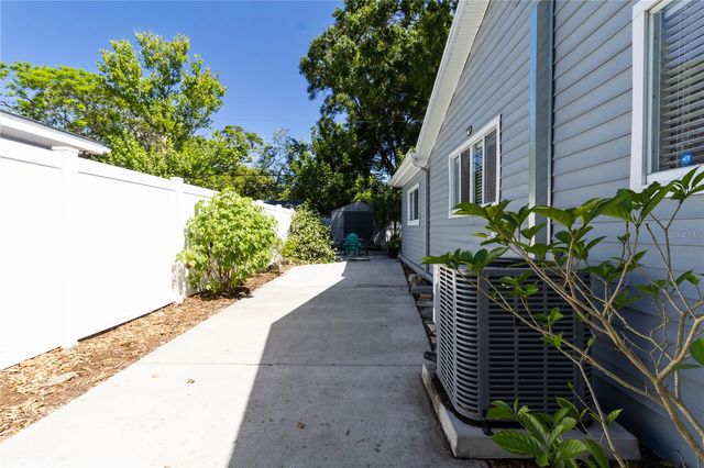 7211 12TH AVENUE N, St Petersburg, FL 33710
