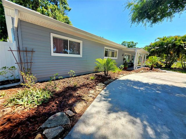 7211 12TH AVENUE N, St Petersburg, FL 33710