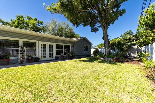 7211 12TH AVENUE N, St Petersburg, FL 33710