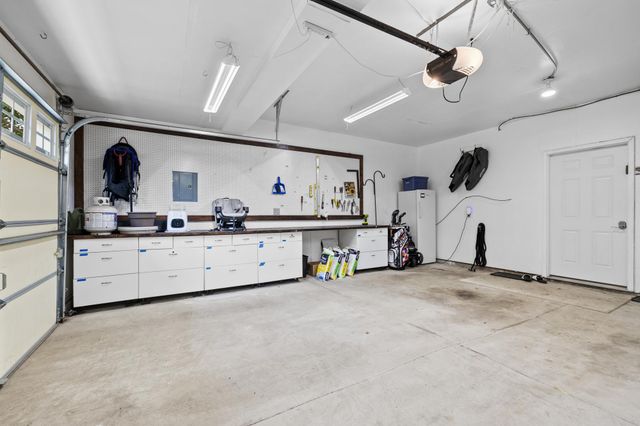 6440 64th Street NE, Albertville, MN 55301