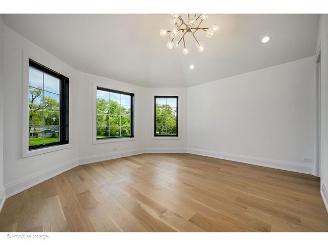 1851 Oakwood Road, Northbrook, IL 60062