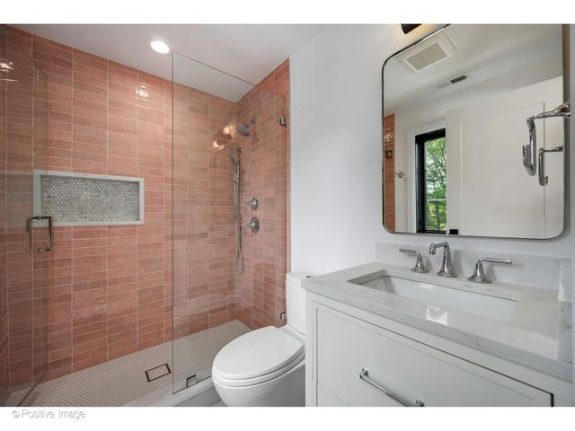 1851 Oakwood Road, Northbrook, IL 60062