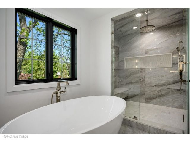 1851 Oakwood Road, Northbrook, IL 60062
