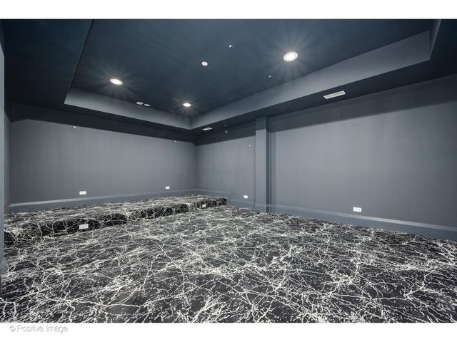 1851 Oakwood Road, Northbrook, IL 60062
