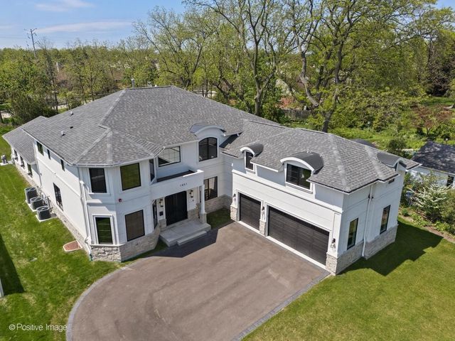 1851 Oakwood Road, Northbrook, IL 60062