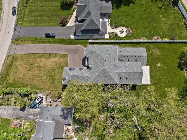 1851 Oakwood Road, Northbrook, IL 60062