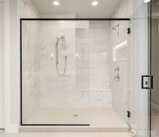 7020 139th Place NE, Redmond, WA 98052