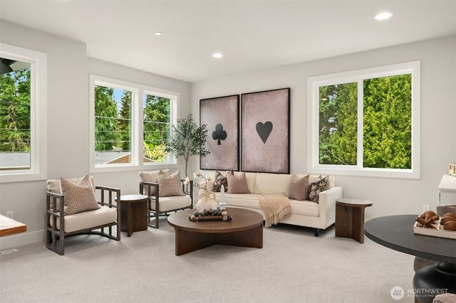 7020 139th Place NE, Redmond, WA 98052