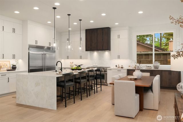 7020 139th Place NE, Redmond, WA 98052