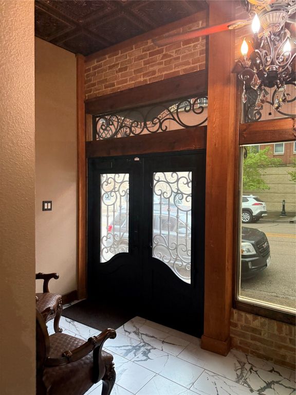 209 E Main Street, Waxahachie, TX 75165