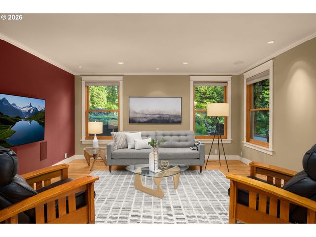 21250 S WISTERIA Rd, West Linn, OR 97068