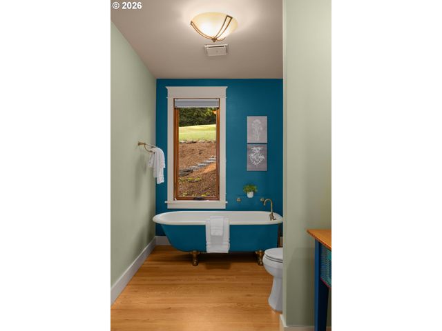 21250 S WISTERIA Rd, West Linn, OR 97068