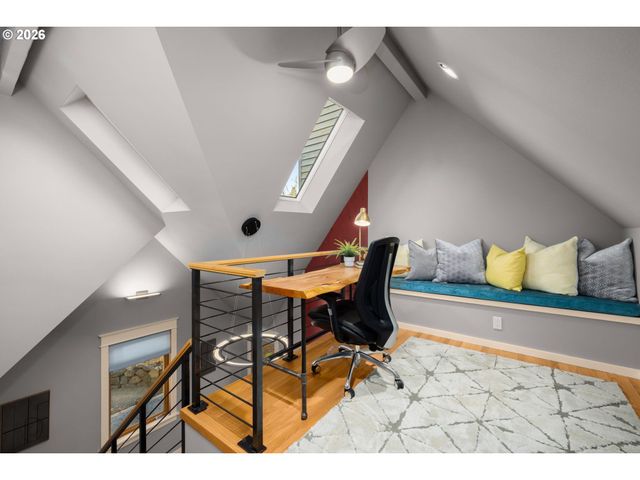 21250 S WISTERIA Rd, West Linn, OR 97068