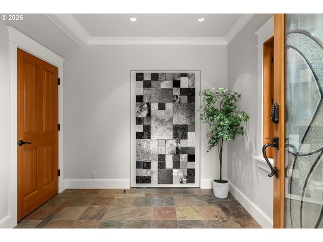 21250 S WISTERIA Rd, West Linn, OR 97068