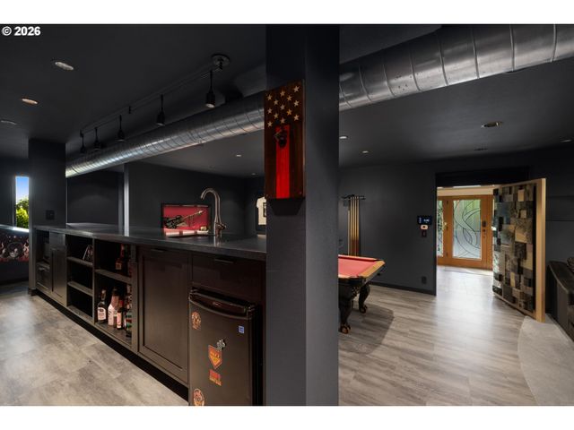 21250 S WISTERIA Rd, West Linn, OR 97068