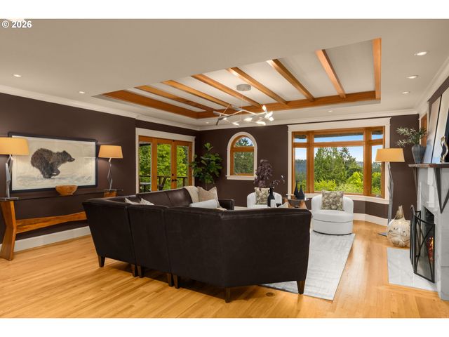 21250 S WISTERIA Rd, West Linn, OR 97068