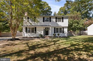 11708 EISENHOWER LN, Fredericksburg, VA 22407