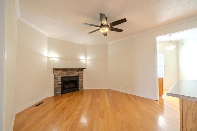 185 LEATH LN, Finger, TN 38334