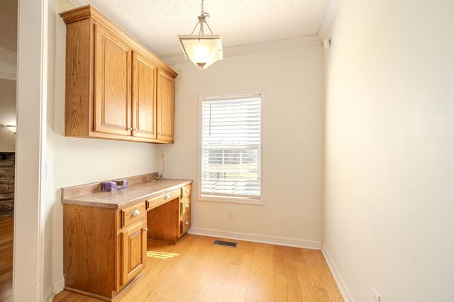 185 LEATH LN, Finger, TN 38334