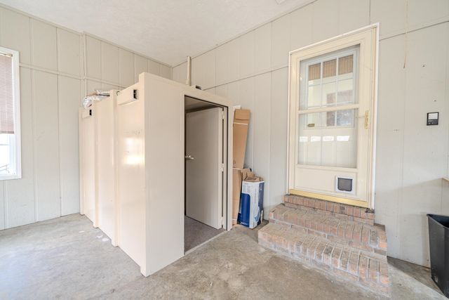 185 LEATH LN, Finger, TN 38334