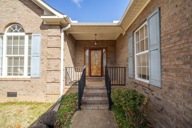 185 LEATH LN, Finger, TN 38334