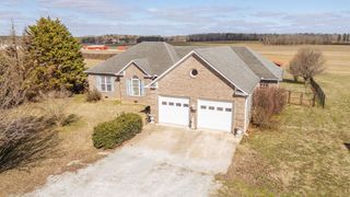 185 LEATH LN, Finger, TN 38334
