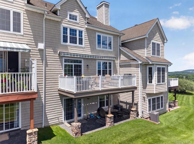 38 Pinehurst Circle, Monroe, NY 10950