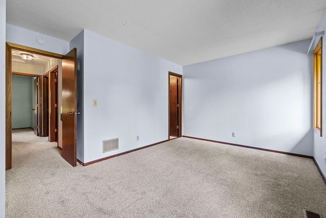 10302 Toledo Circle, Bloomington, MN 55437