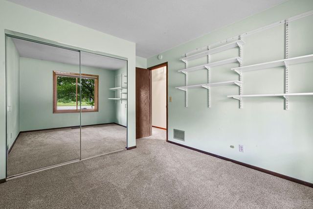 10302 Toledo Circle, Bloomington, MN 55437
