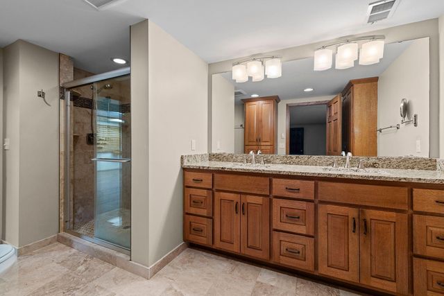 10302 Toledo Circle, Bloomington, MN 55437