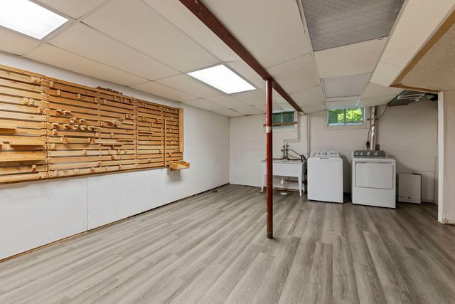 10302 Toledo Circle, Bloomington, MN 55437