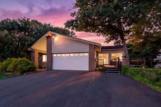 10302 Toledo Circle, Bloomington, MN 55437