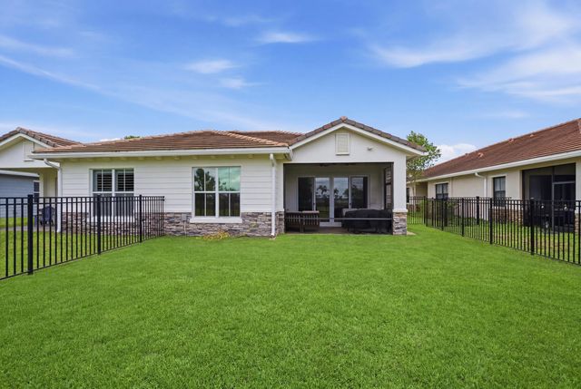 19680 Weathervane Way, Loxahatchee, FL 33470