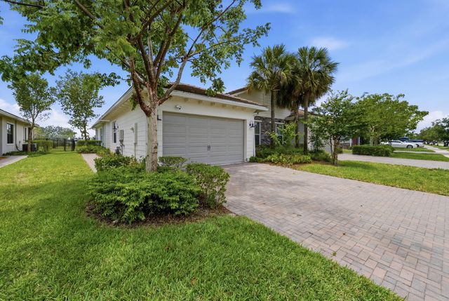 19680 Weathervane Way, Loxahatchee, FL 33470
