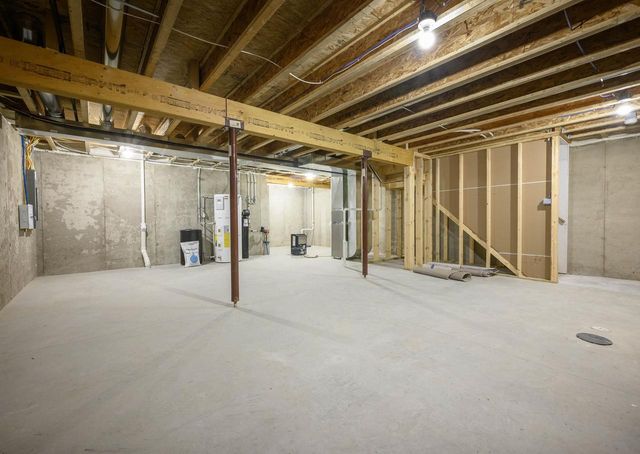 439 Savannah Drive, Oregon, WI 53575