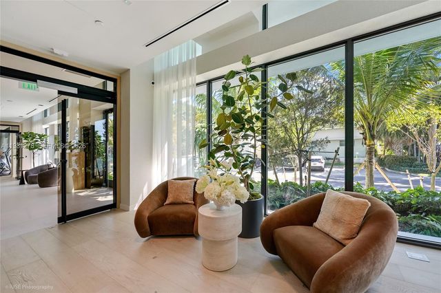 9901 W Bay Harbor Dr 303, Bay Harbor Islands, FL 33154