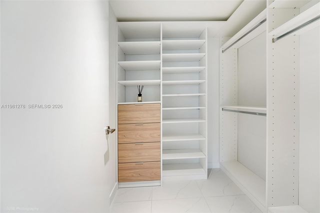 9901 W Bay Harbor Dr 303, Bay Harbor Islands, FL 33154