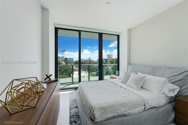 9901 W Bay Harbor Dr 303, Bay Harbor Islands, FL 33154