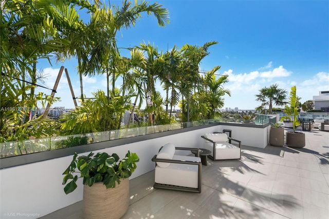 9901 W Bay Harbor Dr 303, Bay Harbor Islands, FL 33154