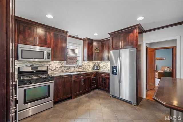 6455 Oleatha Avenue, St Louis, MO 63139