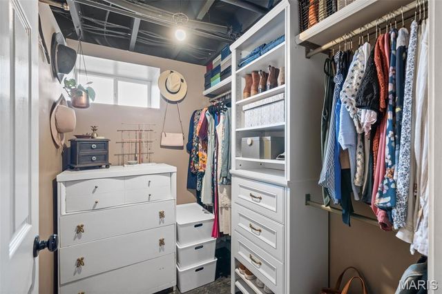 6455 Oleatha Avenue, St Louis, MO 63139