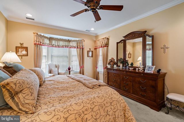 11 SANIBEL LN, Barnegat, NJ 08005