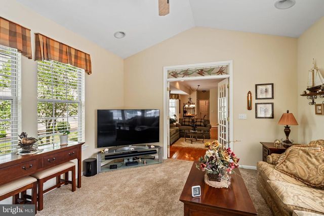 11 SANIBEL LN, Barnegat, NJ 08005