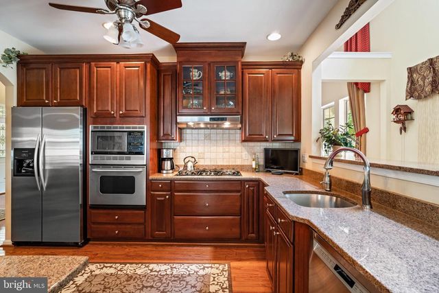 11 SANIBEL LN, Barnegat, NJ 08005