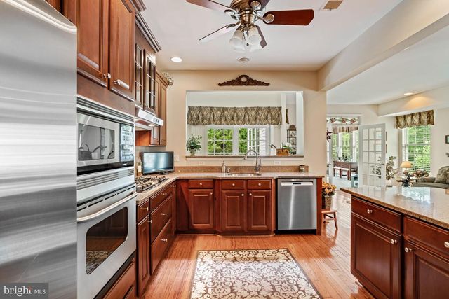 11 SANIBEL LN, Barnegat, NJ 08005