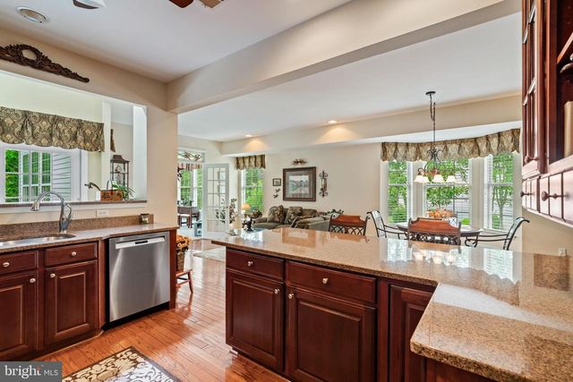 11 SANIBEL LN, Barnegat, NJ 08005