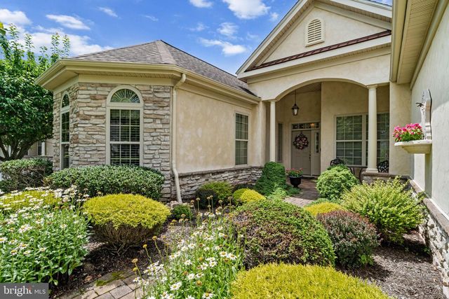 11 SANIBEL LN, Barnegat, NJ 08005