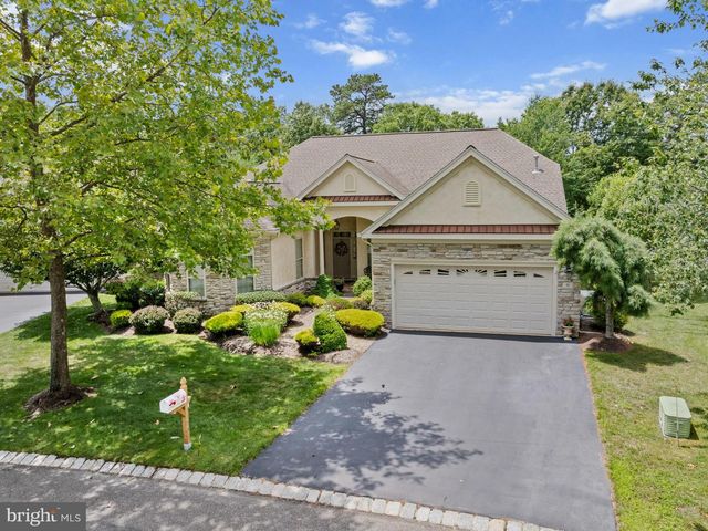 11 SANIBEL LN, Barnegat, NJ 08005
