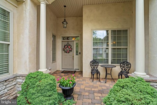 11 SANIBEL LN, Barnegat, NJ 08005